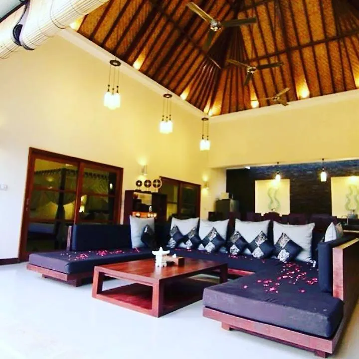 Villa Besar Seminyak