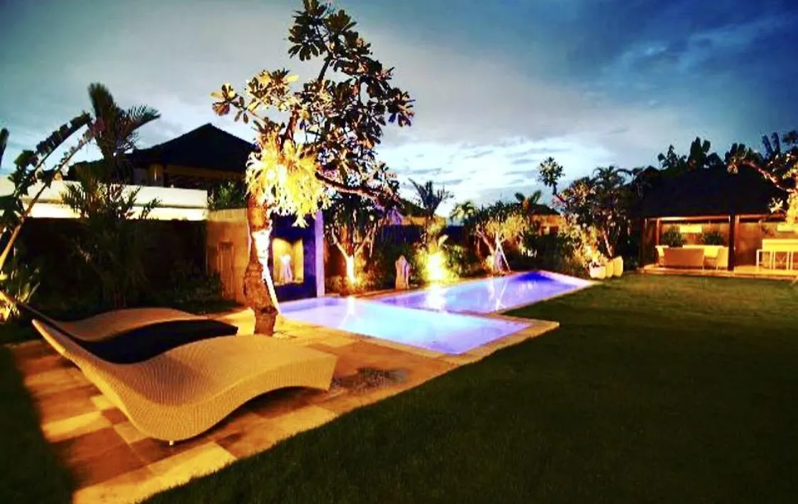 Villa Besar Seminyak
