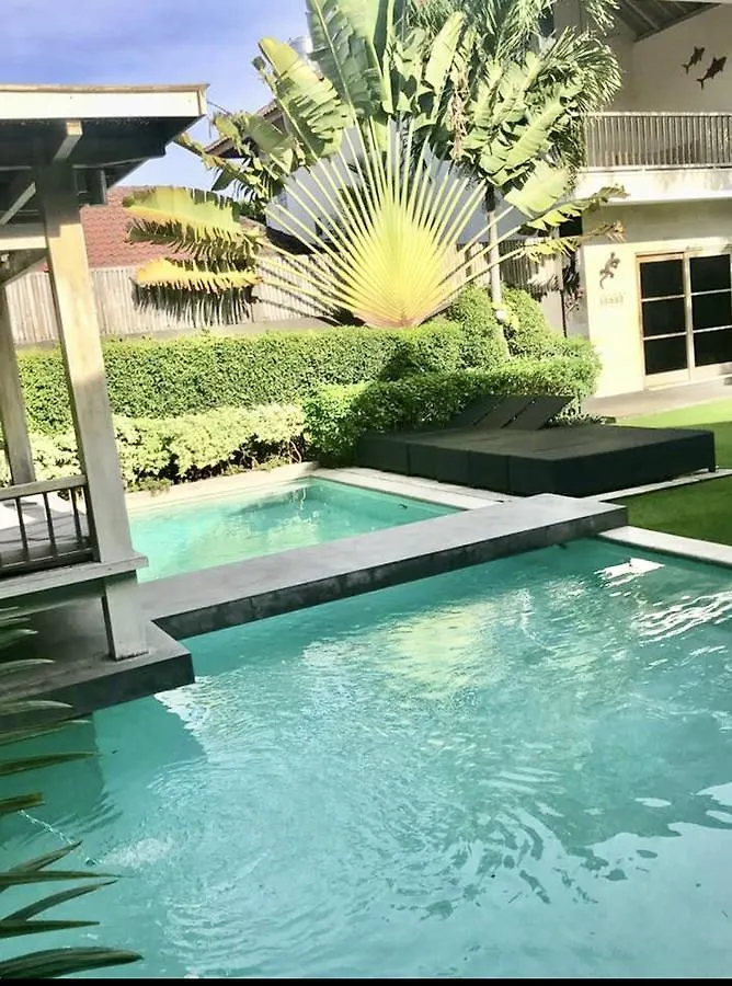Villa Besar Seminyak