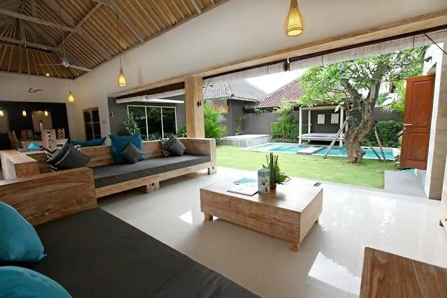 Villa Besar Seminyak