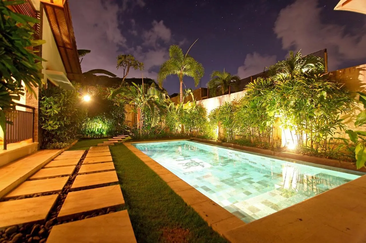 Villa Besar Seminyak Indonesia